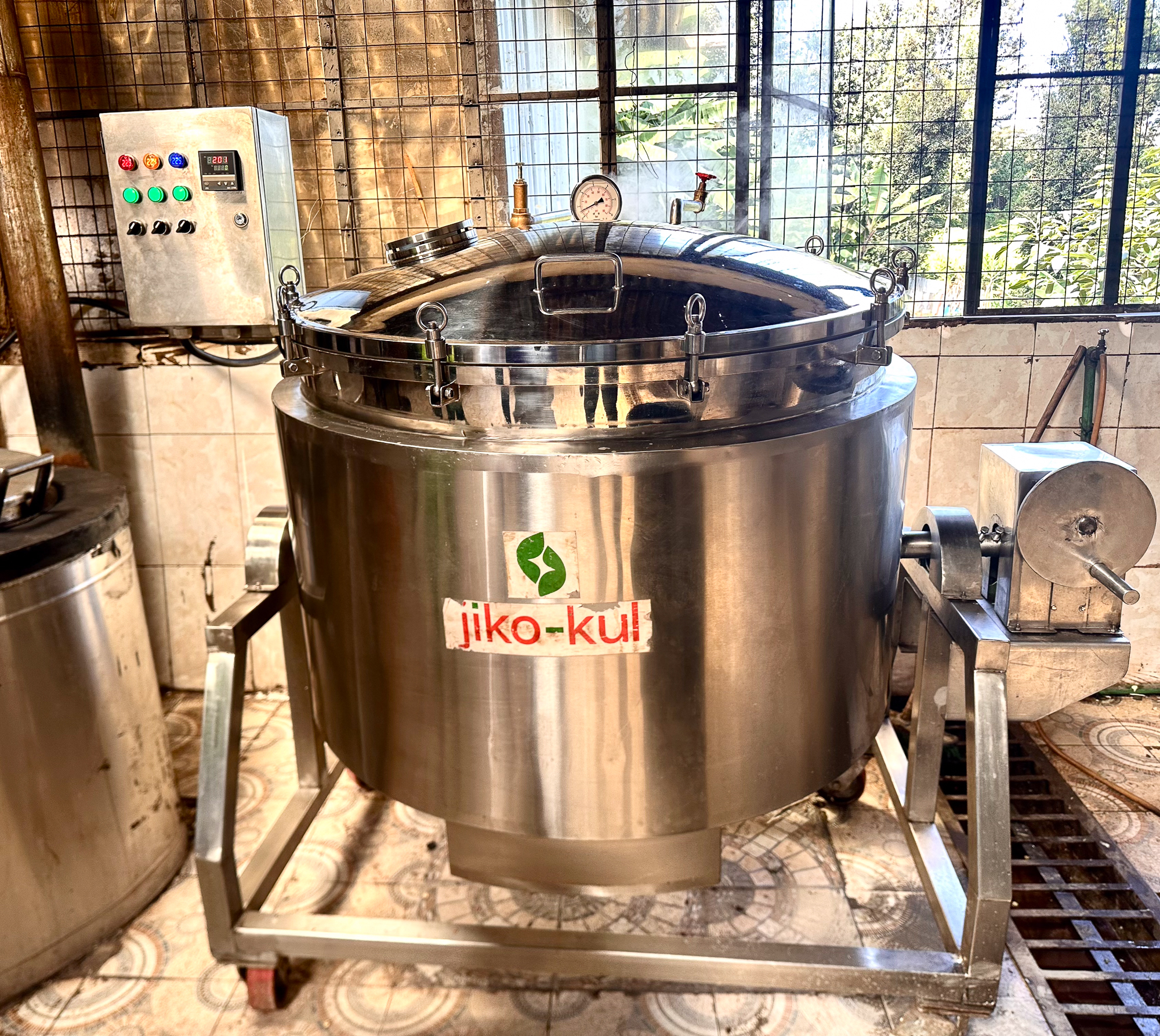 How Institutional Clean Cooking Accelerates Africa’s Energy Transition. jiko kull 8 (1)